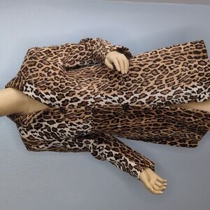 Beautiful vintage 'Cheap and Chic' Moschino leopard print coat jacket